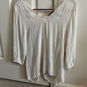 ZARA BASIC flowy white blouse with back detailing and buttons on sleeves